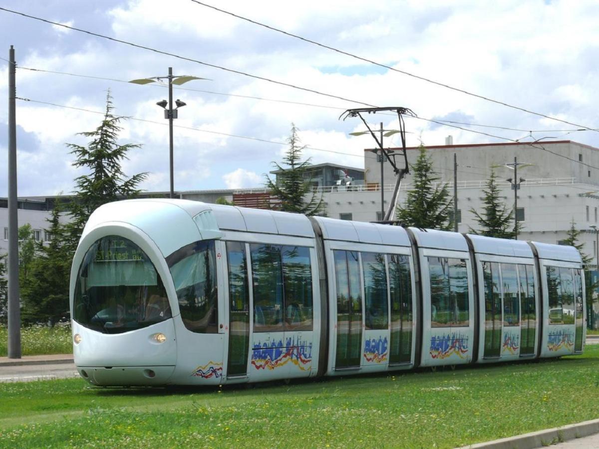 Votre Cocon Parfait A 9 Min D'eurexpo Et 14 Min Groupama Apartment