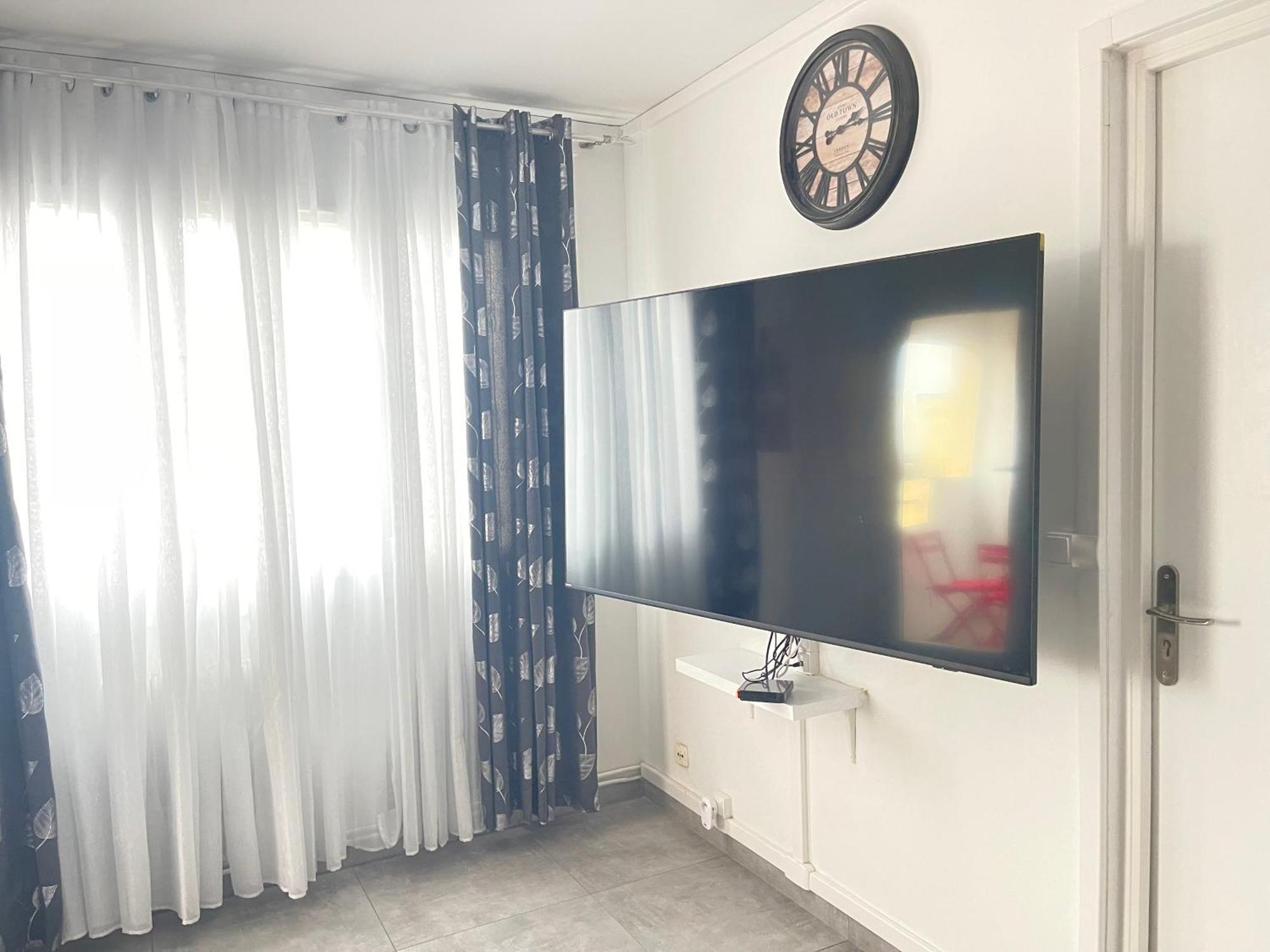 Apartment Votre Cocon Parfait A 9 Min D'eurexpo Et 14 Min Groupama